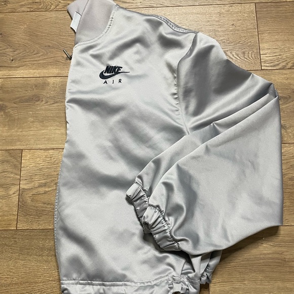 Nike Women's Light Gray Bomber Jacket - Picture 9 of 11